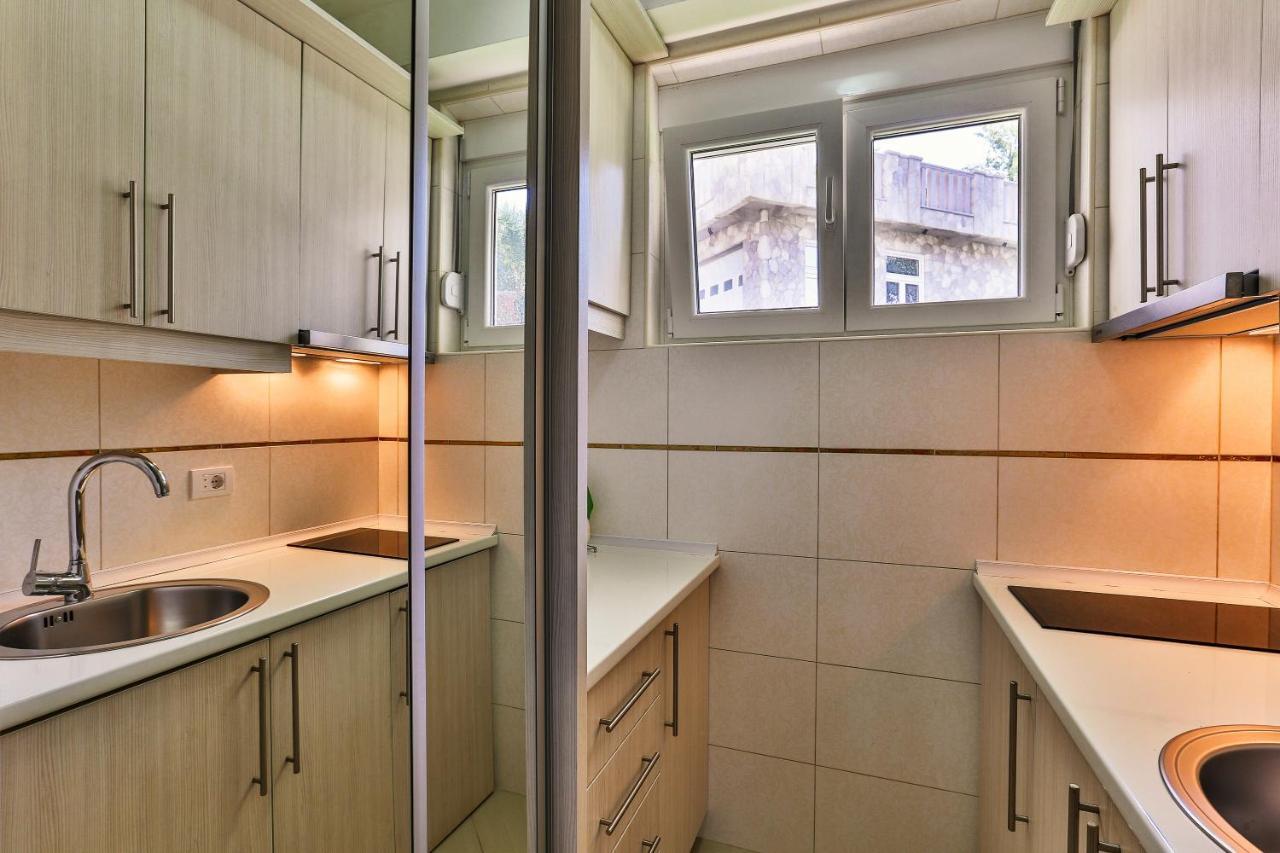 Zelen Lux Apartment Sutomore Bagian luar foto