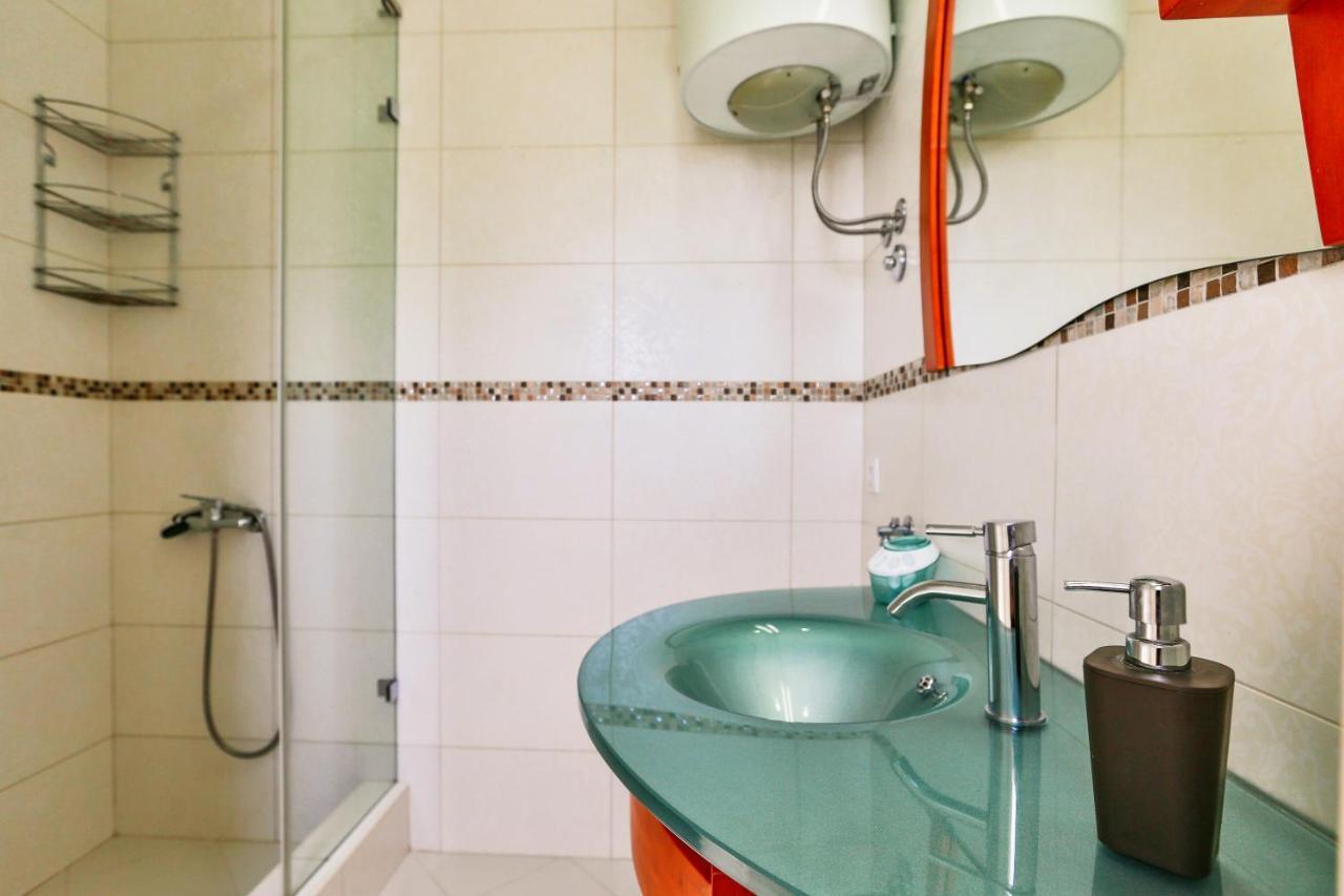 Zelen Lux Apartment Sutomore Bagian luar foto