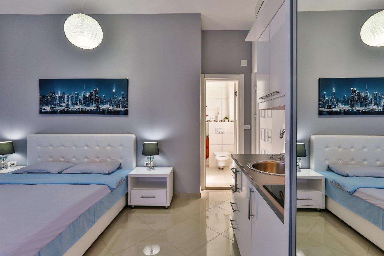 Zelen Lux Apartment Sutomore Bagian luar foto