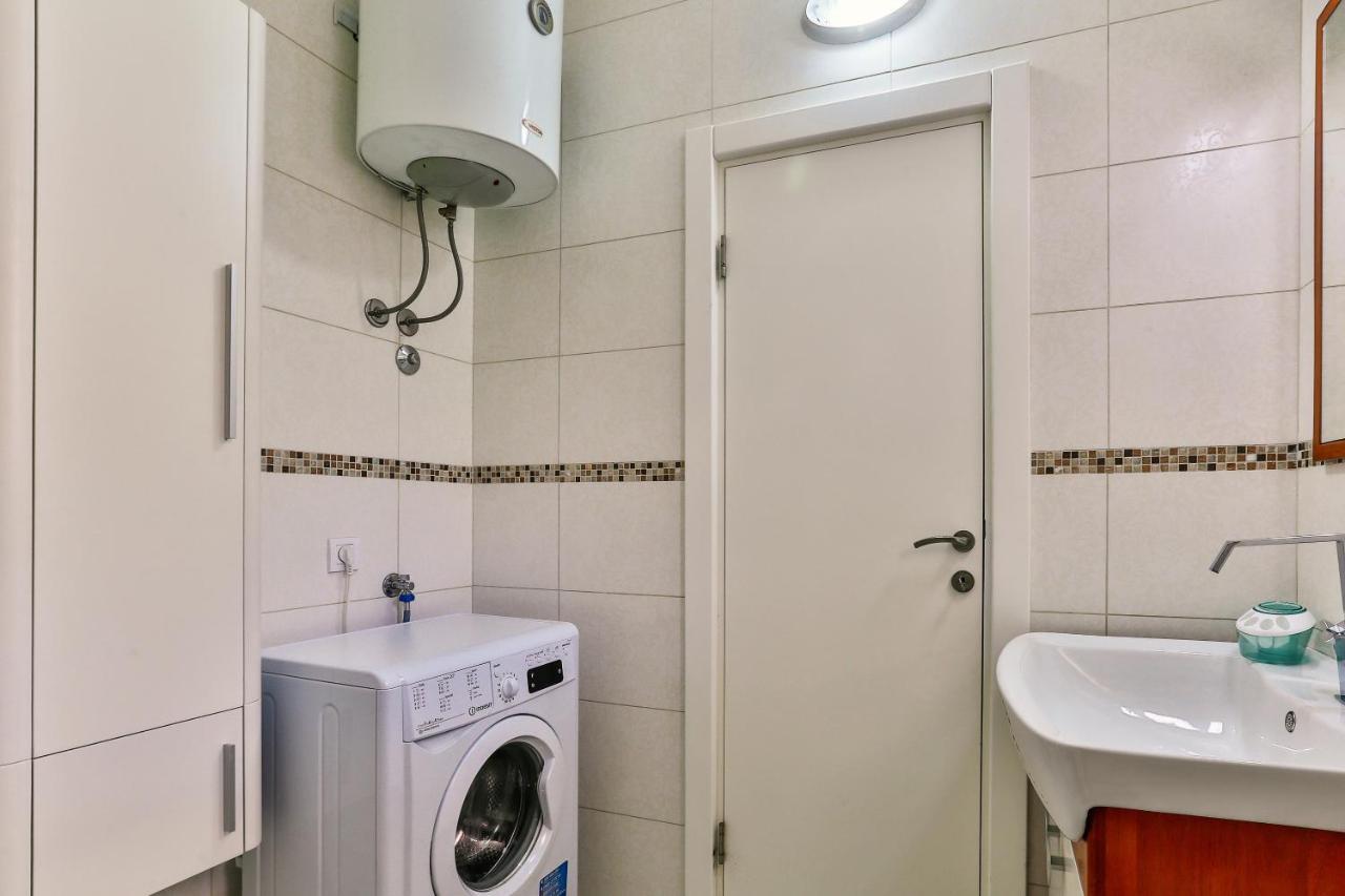 Zelen Lux Apartment Sutomore Bagian luar foto