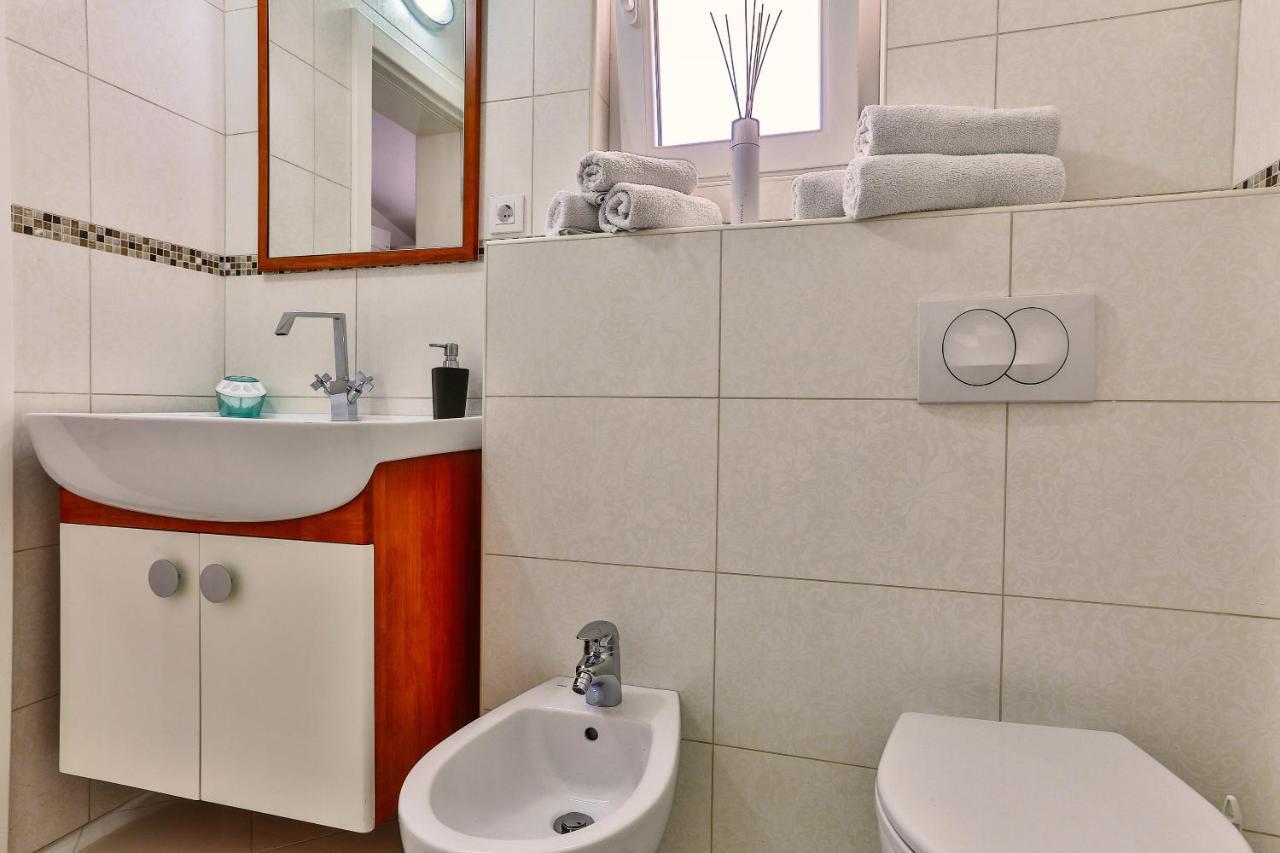 Zelen Lux Apartment Sutomore Bagian luar foto