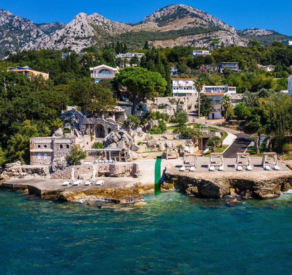 Zelen Lux Apartment Sutomore Bagian luar foto